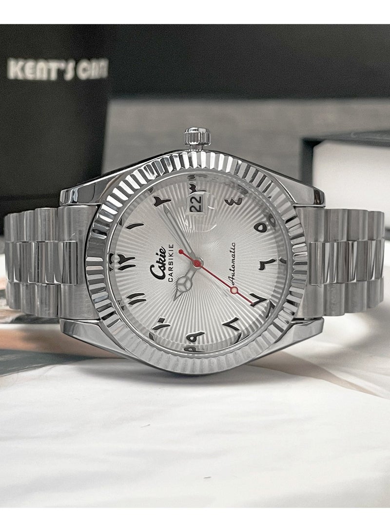 كارسيكي ساعة عربية رجالية فضية، تصميم ديت جست، ميناء بنقش شعاعي، إطار مخدد، عقارب مضيئة، مقاومة للماء 5ATM، سوار ستانلس ستيل، زجاج معدني، هدية لهواة الساعات العربية - Image 5